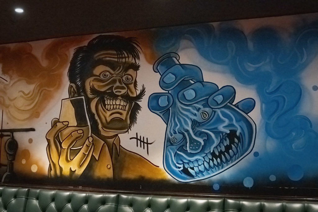 Graffiti på veggene av Dr. Jekyll's Pub